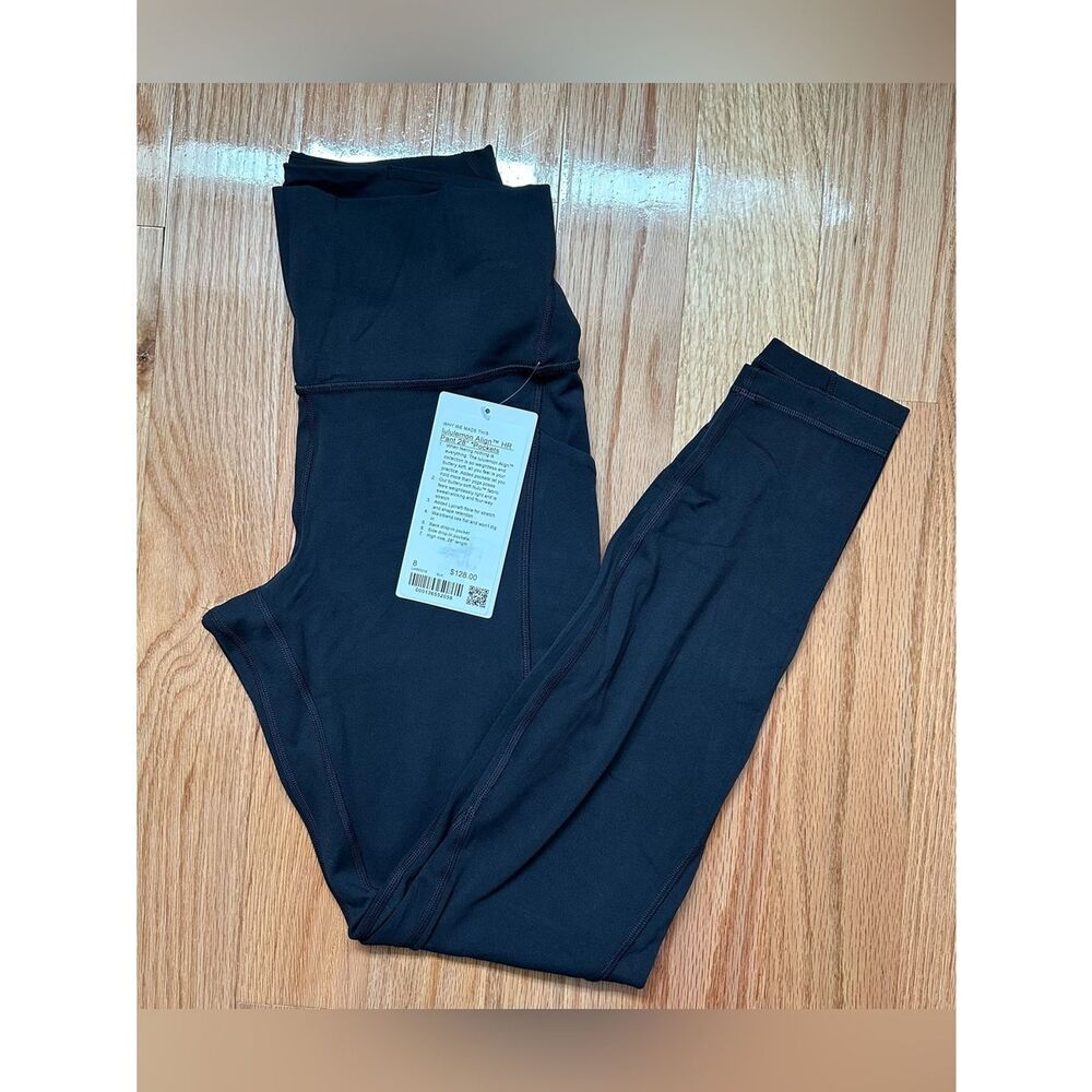 NWT 8 28” Align Side Pockets Lululemon Align High-Rise Pant 25" inseam - Black